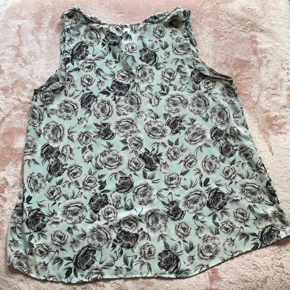 TORRID Sheer Tank Top - Picture 4 of 6
